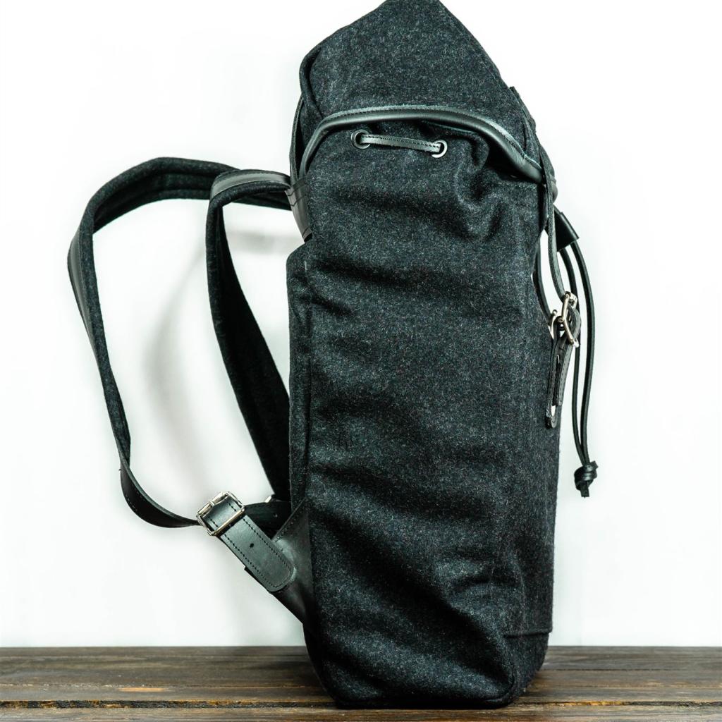 Lodenrucksack schwarz