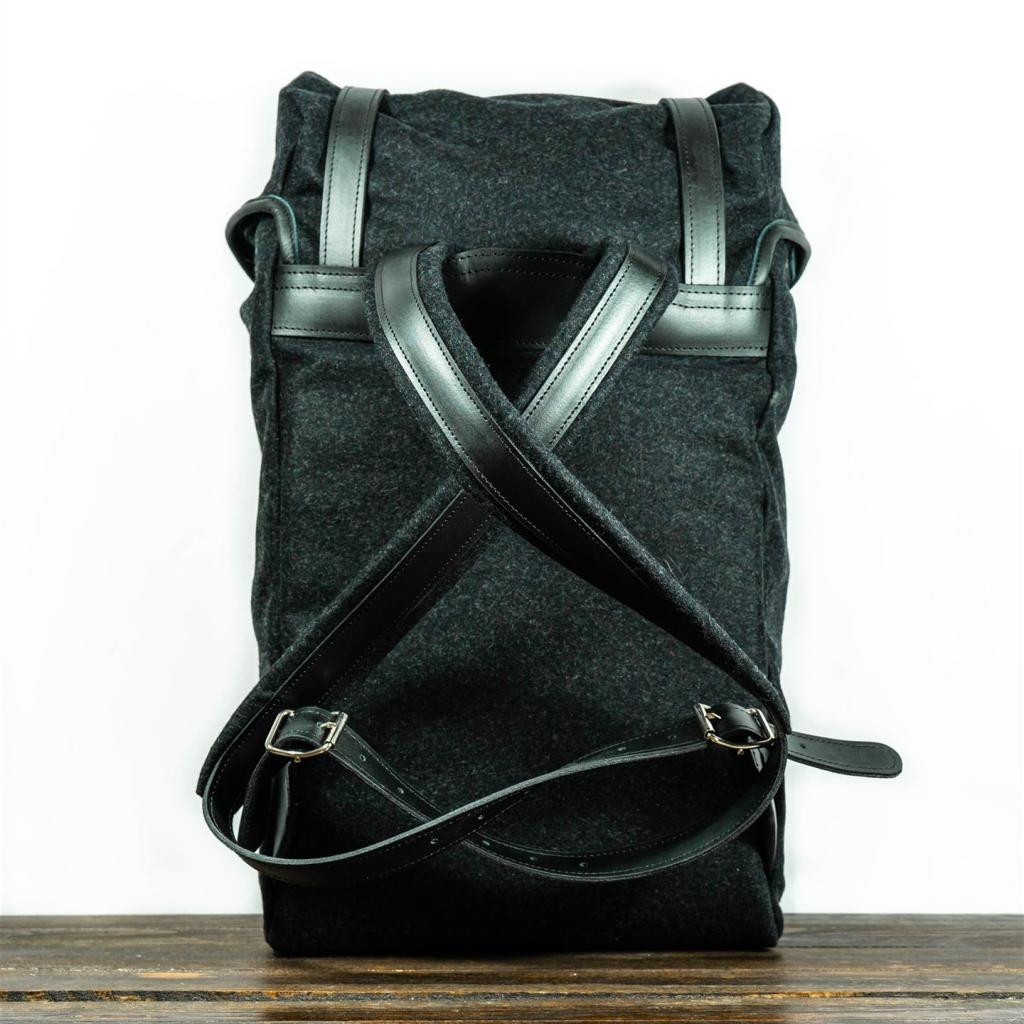 Lodenrucksack schwarz